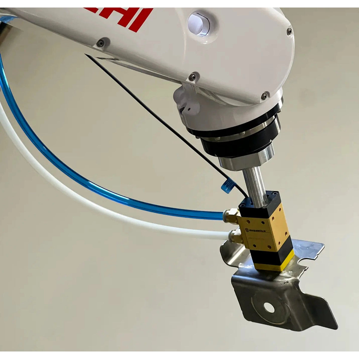 D12 Robotic End of Arm Tooling (EOAT) Magnetic Gripper End Effector