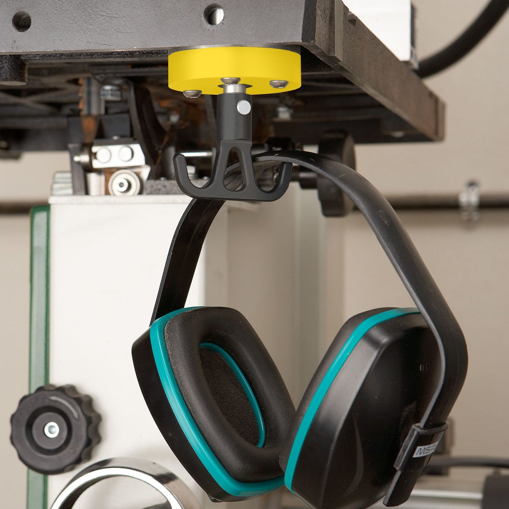 MOUNTING & GUIDING PRODUCTS