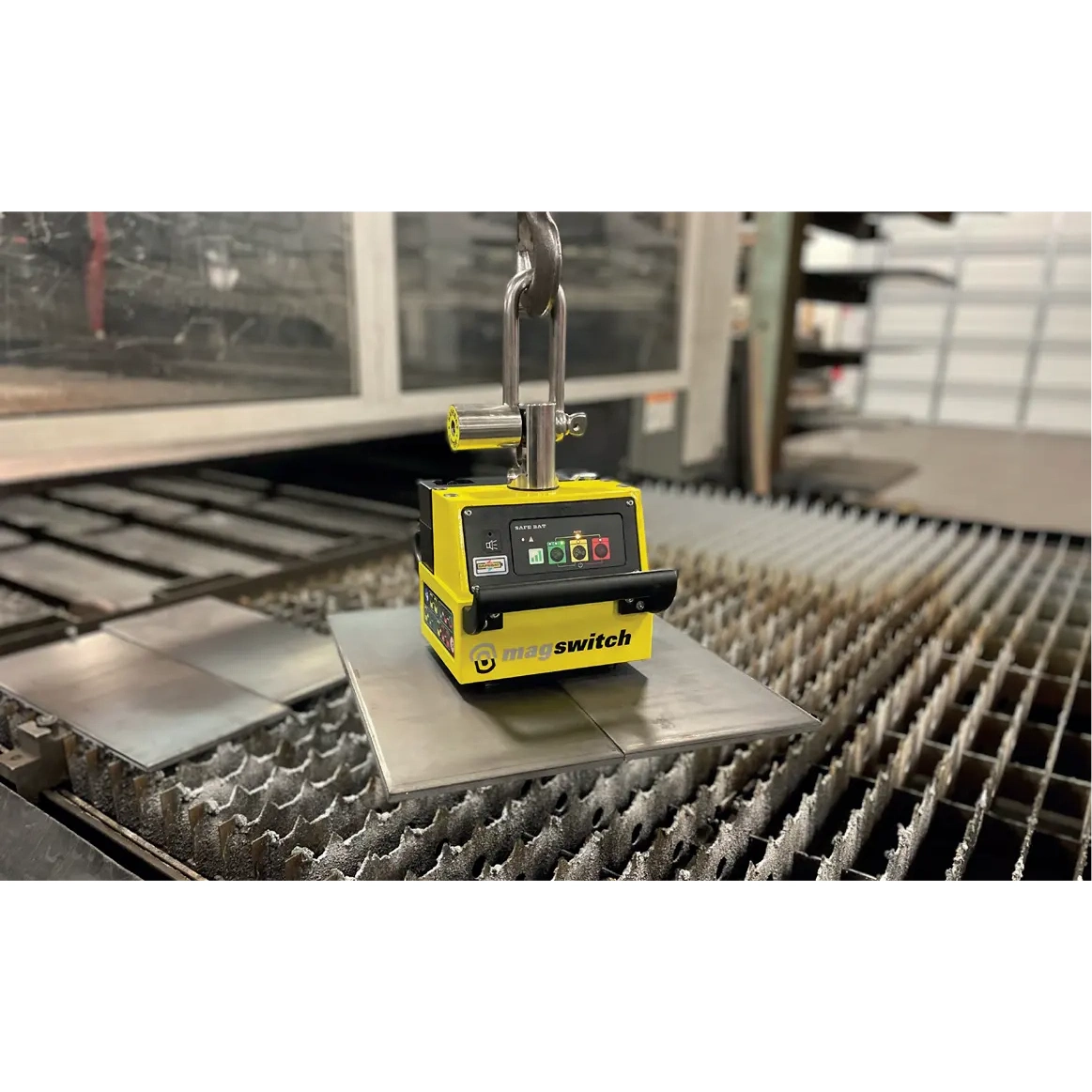 Cordless Electric (CE) 1100 Magnetic Lifter - 8140977 - Mag-Tools by Magswitch